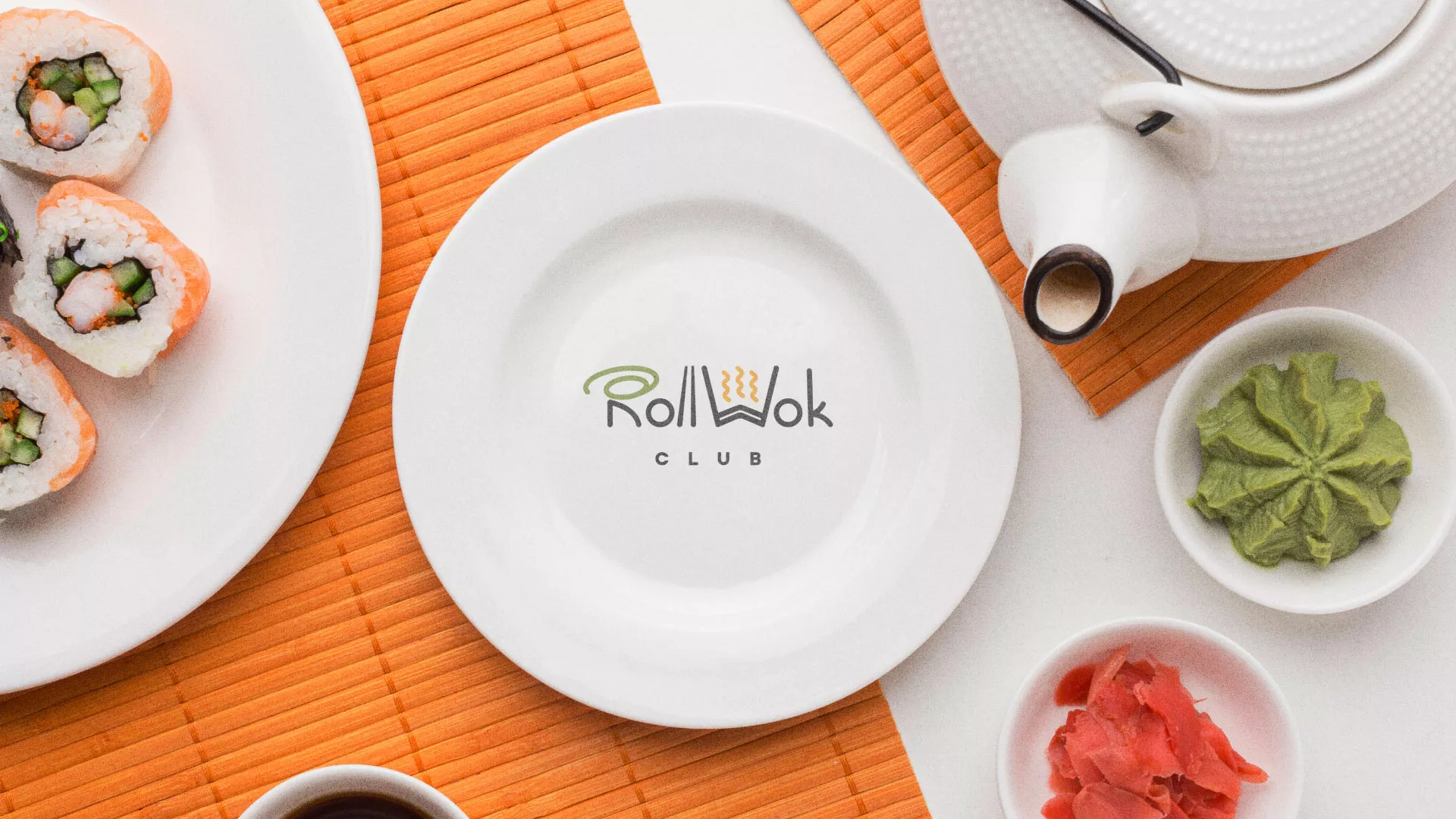 Разработка логотипа и фирменного стиля суши-бара «Roll Wok Club» в Дюртюли